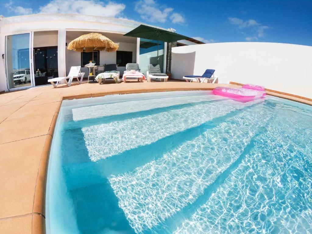 פלאיה בלנקה Villa Baroli Amplia Piscina Privada Climatizada מראה חיצוני תמונה